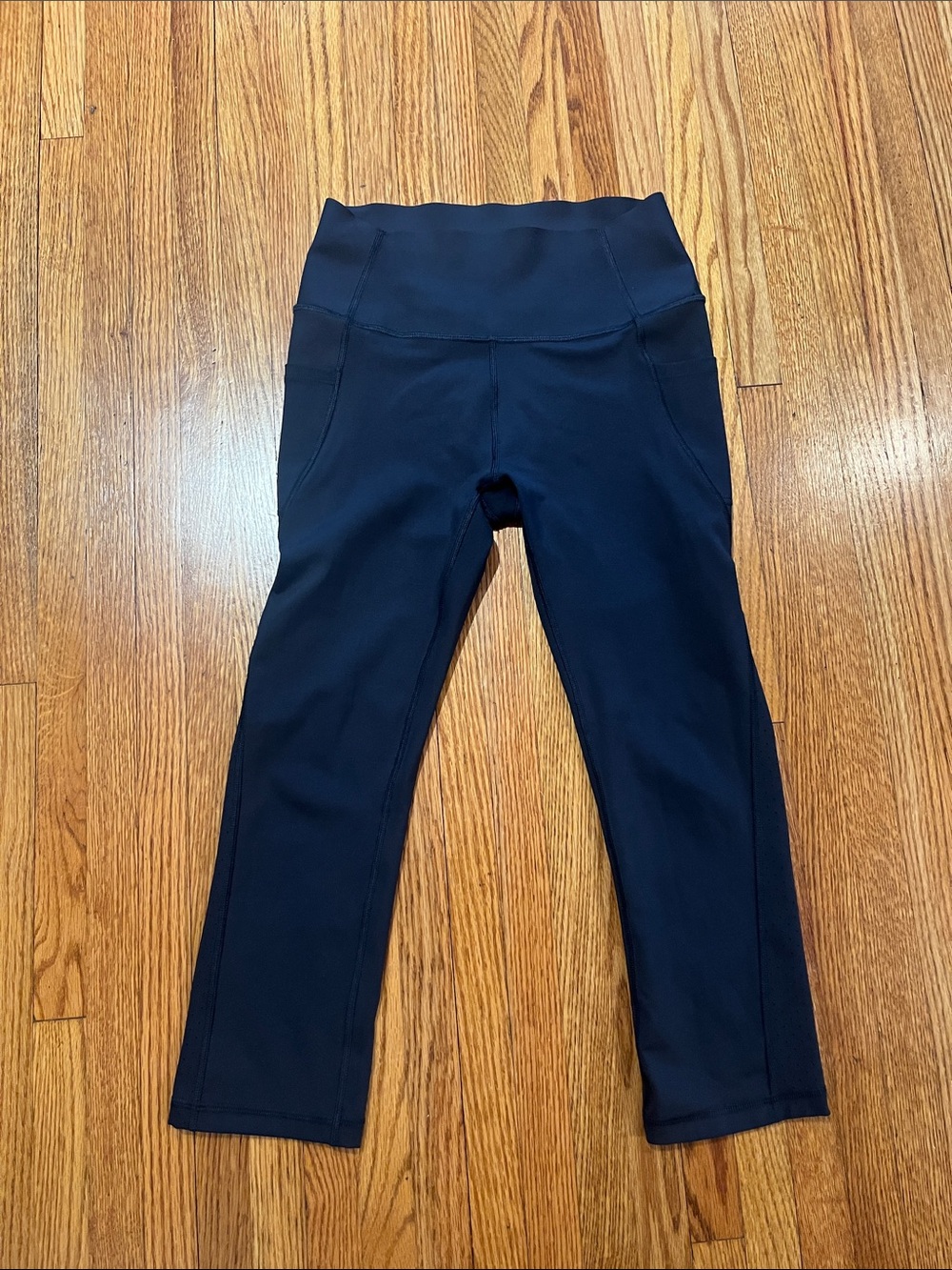 Womens GAPfit Navy High-Waist Active Capri Leggings